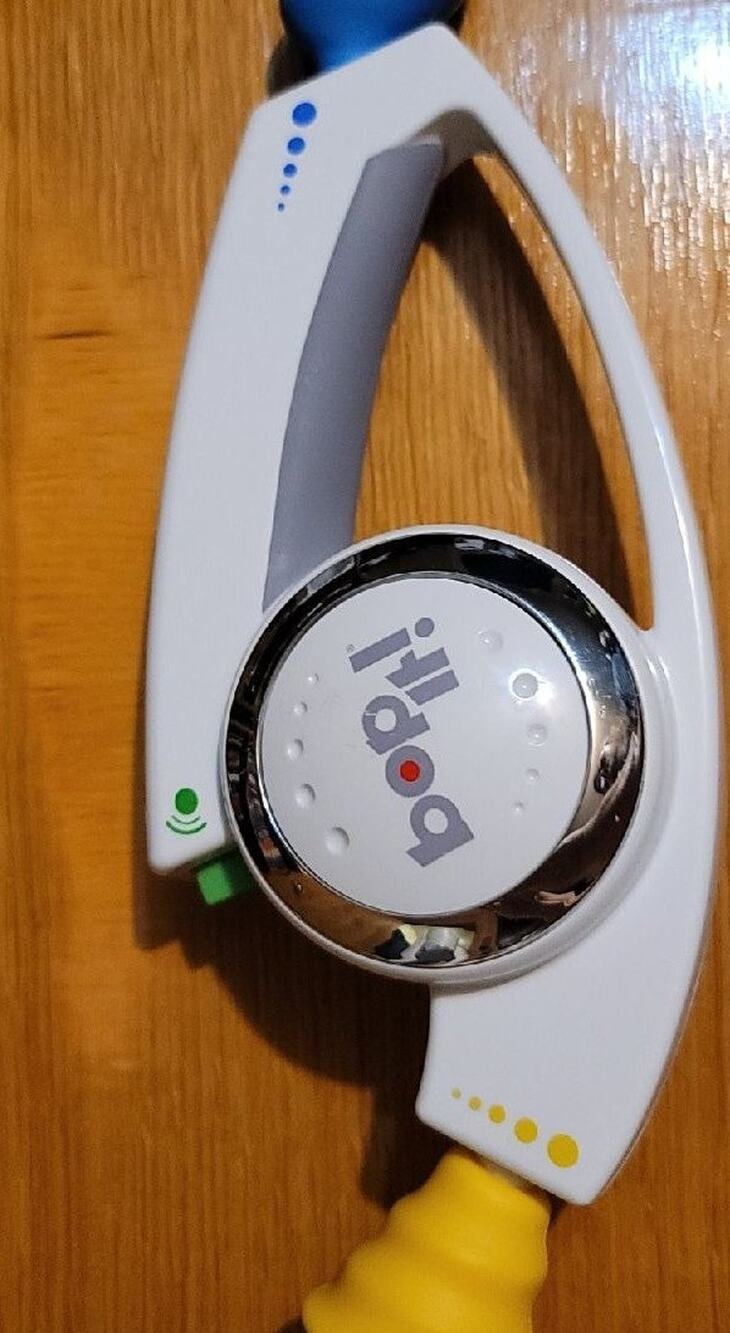 Bop it electronic Reaction game by hasbro